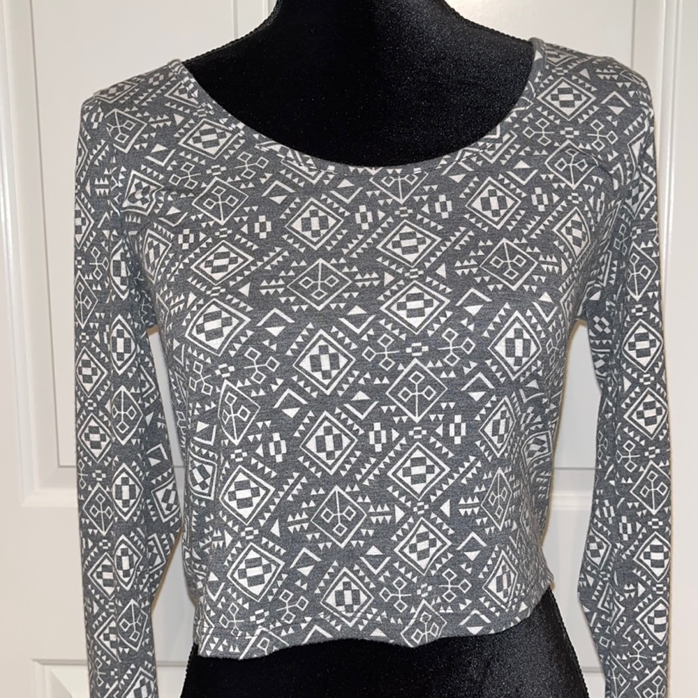⚠️Long sleeved crop top
